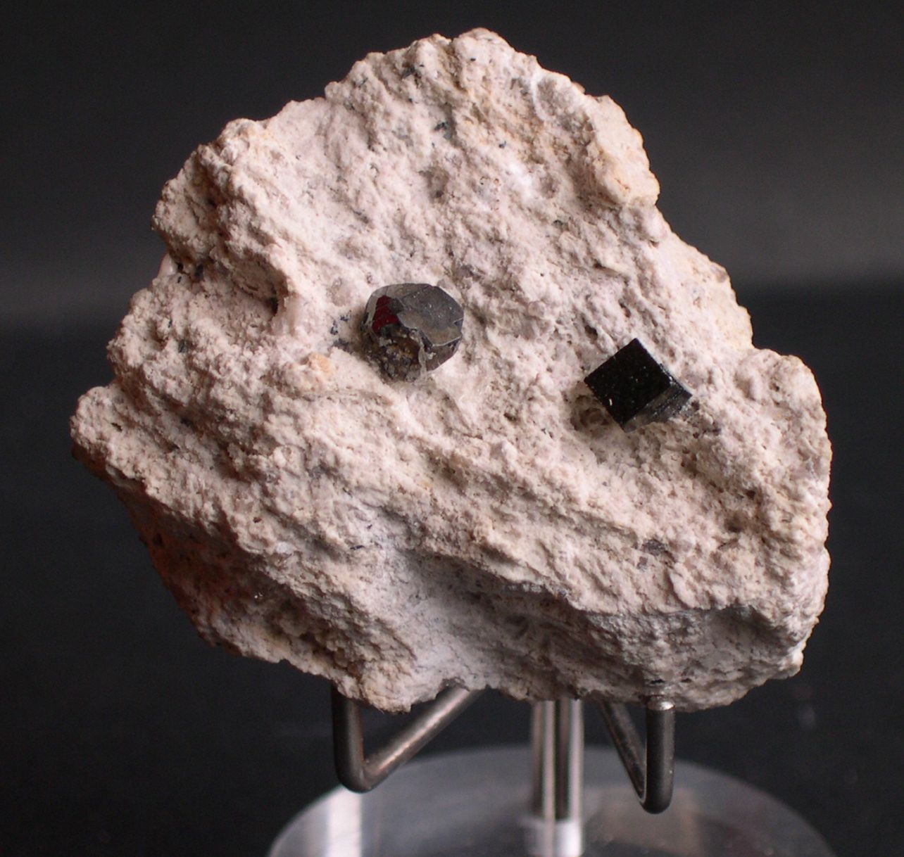 Bixbyite